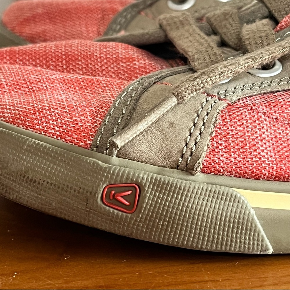 Keen Coronado Red Canvas Taupe Leather Low Top Sneakers Womens 8.5 1004619 - Picture 5 of 9